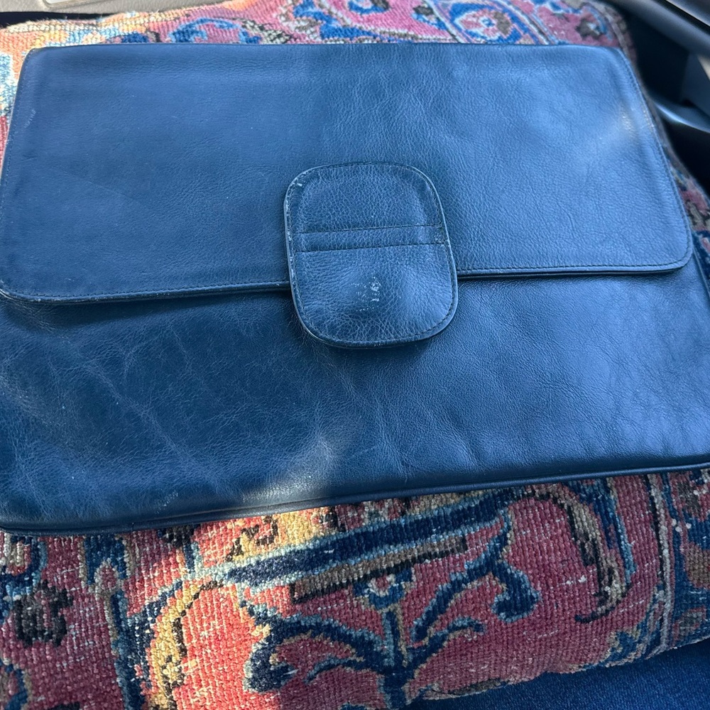 VTG leather clutch✨